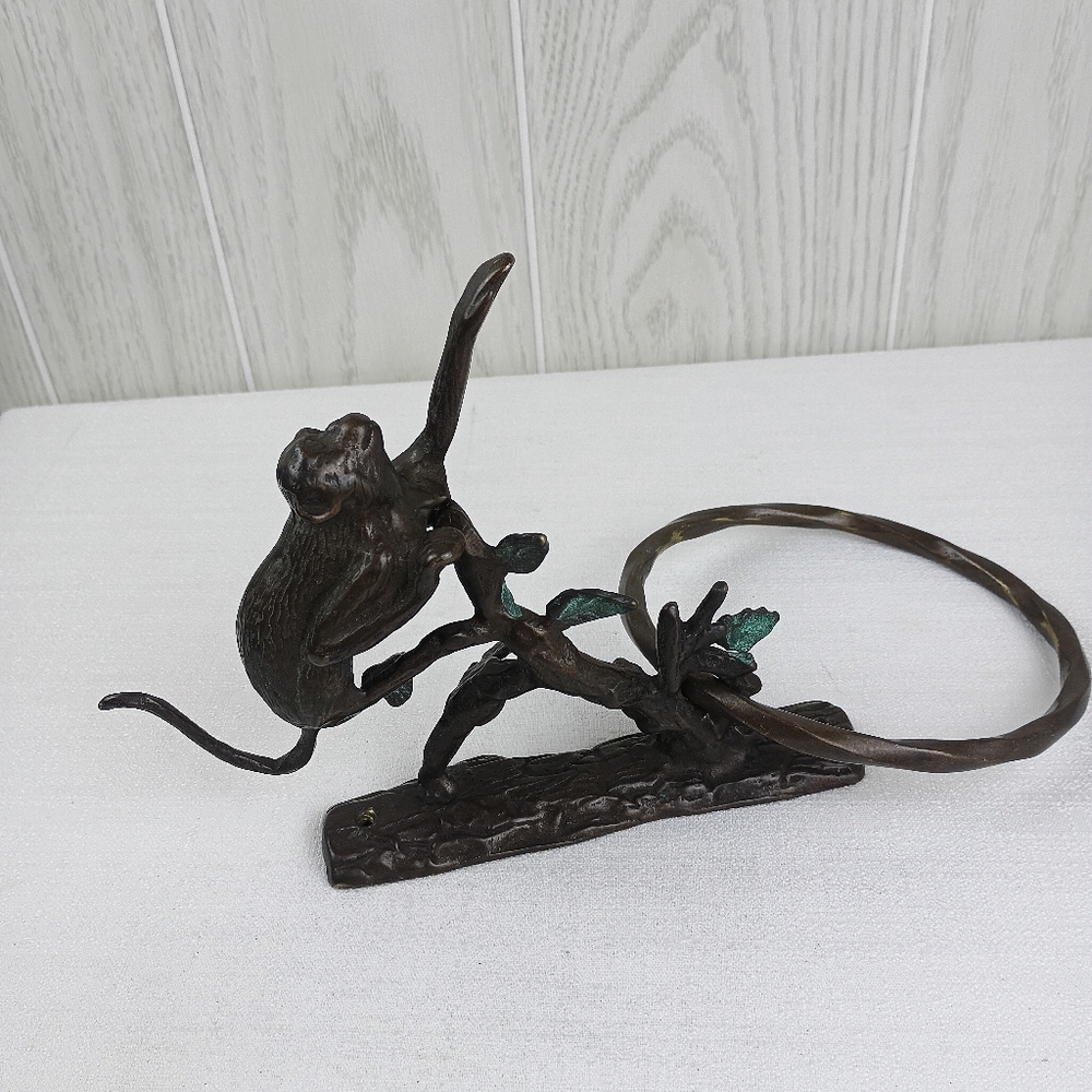 SPI San Pacific International Brass Monkey towel hanger door knocker. - Picture 7 of 16